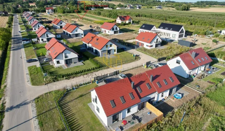 bliźniak, 5 pokoi Wisznia Mała