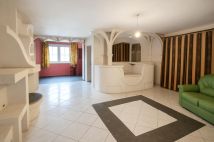 dom wolnostojący, 4 pokoje Otwock, ul. Chłodna. Zdjęcie 2