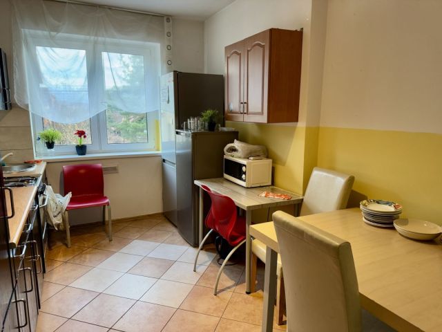 dom szeregowy, 10 pokoi Jelenia Góra Czarne. Zdjęcie 9