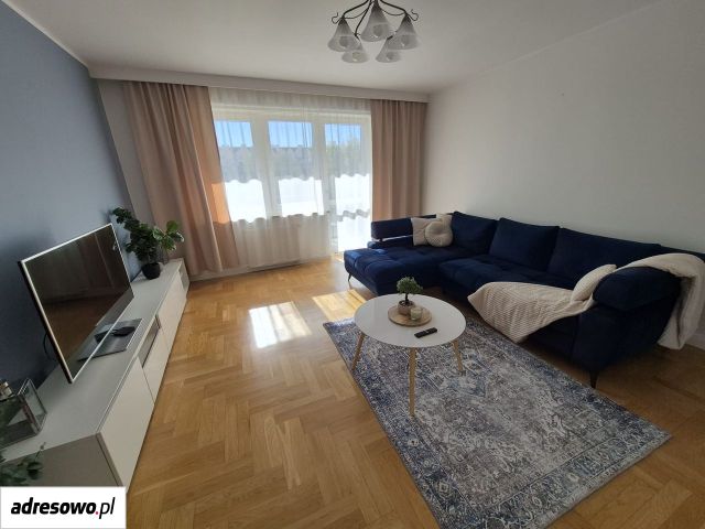 Mieszkanie 4-pokojowe Warszawa Kabaty, ul. Wąwozowa. Zdjęcie 1