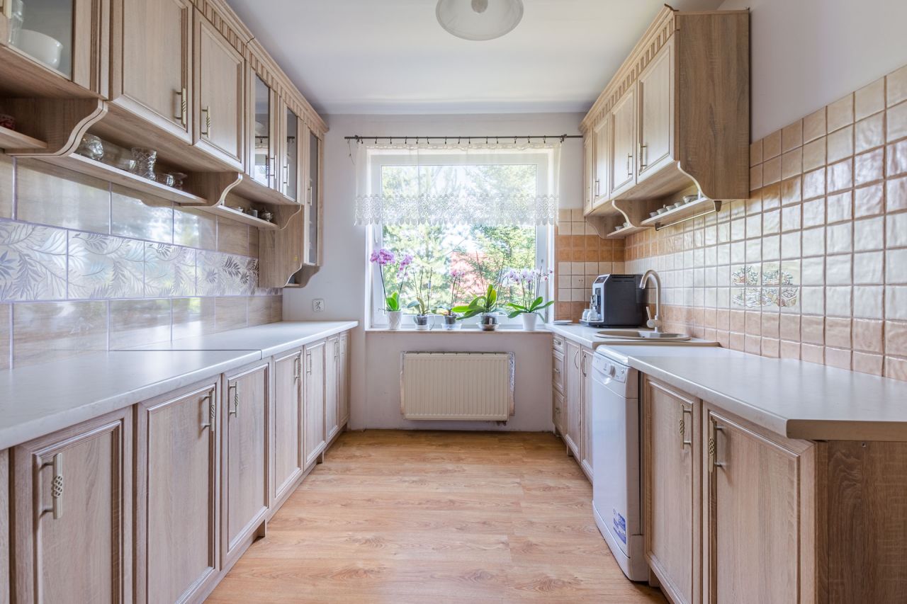 dom wolnostojący, 5 pokoi Pszczółki, ul. Adama Mickiewicza. Zdjęcie 10