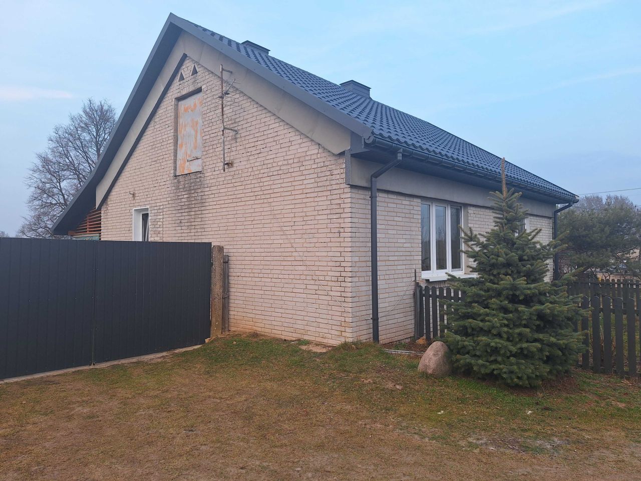 dom wolnostojący, 2 pokoje Ćmielów. Zdjęcie 6