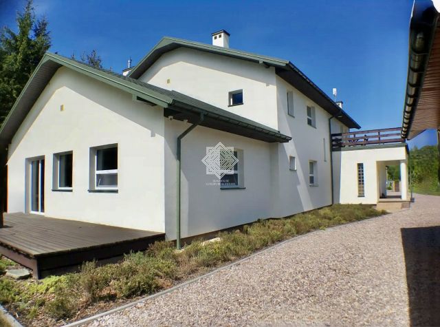 dom wolnostojący, 8 pokoi Koryciska. Zdjęcie 4