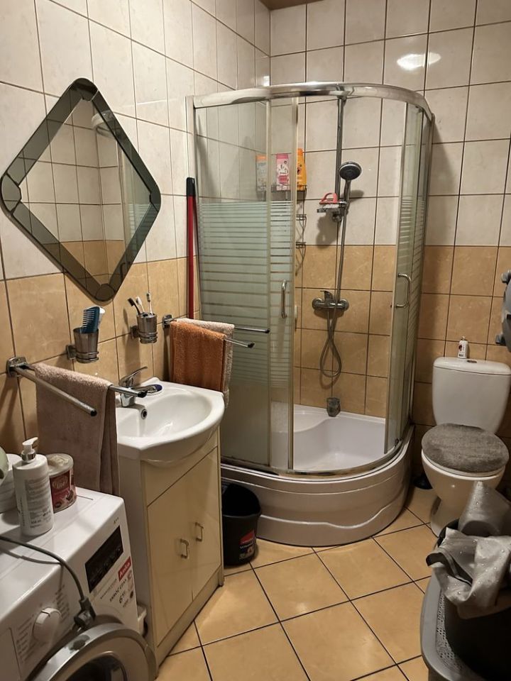 Mieszkanie 3-pokojowe Góra. Zdjęcie 5