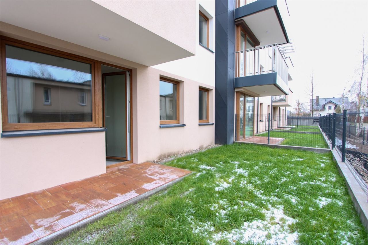 Mieszkanie 3-pokojowe Białystok Starosielce, ul. Klepacka. Zdjęcie 1