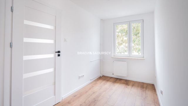 Mieszkanie 3-pokojowe Kraków Mistrzejowice, os. Tysiąclecia. Zdjęcie 17