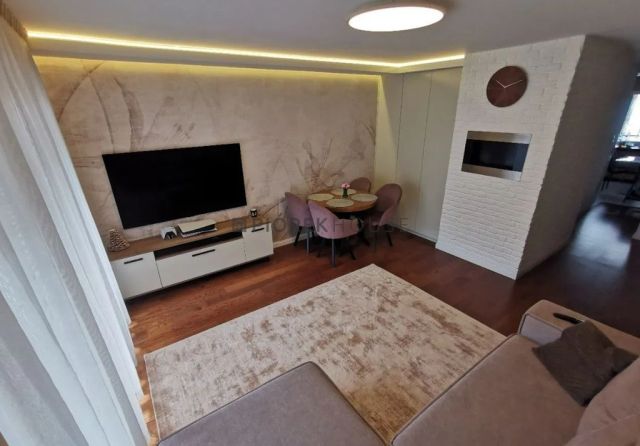 Mieszkanie 3-pokojowe Warszawa Wola, ul. Radziwie. Zdjęcie 1