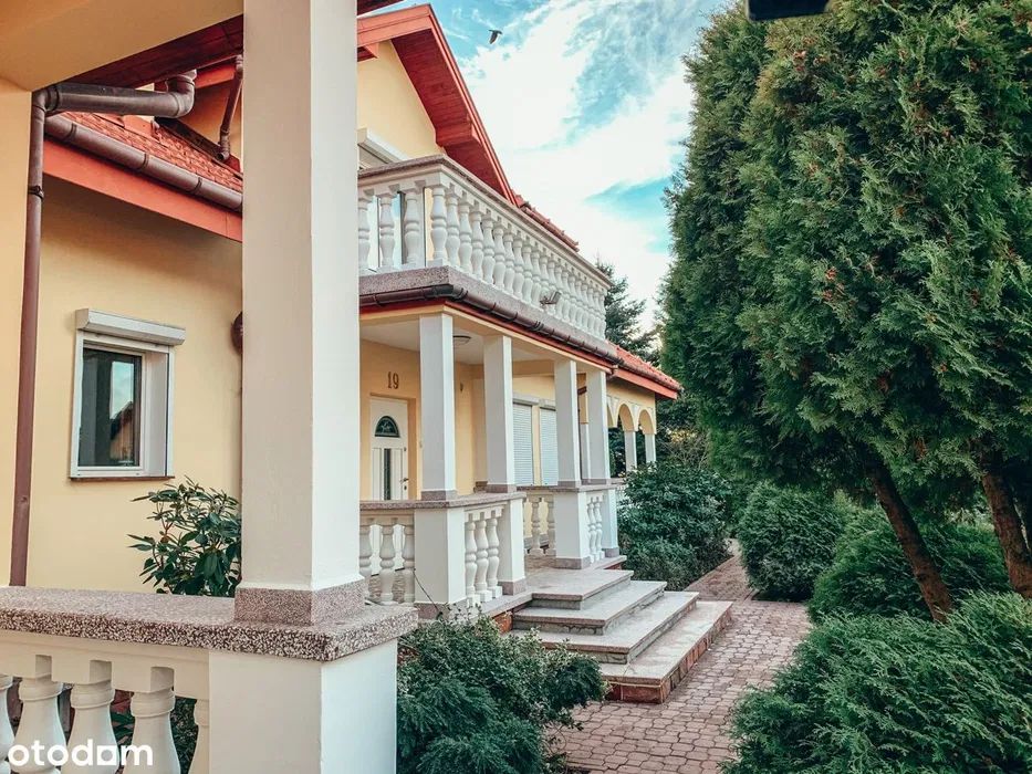 dom wolnostojący, 11 pokoi Dębica Gawrzyłowa, ul. Cisowa. Zdjęcie 2