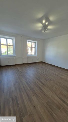 Mieszkanie 2-pokojowe Lewin Brzeski, rynek Rynek. Zdjęcie 1