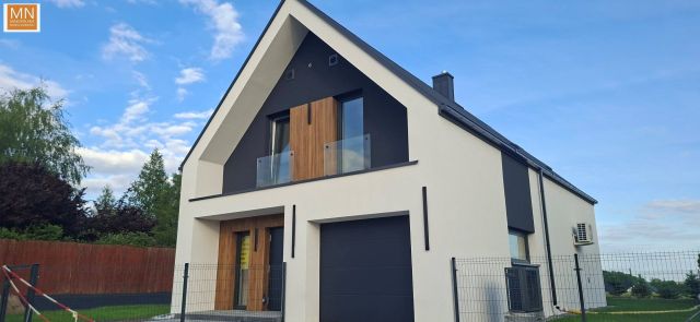 dom wolnostojący, 4 pokoje Łuczyce, ul. Pod Lasem. Zdjęcie 1