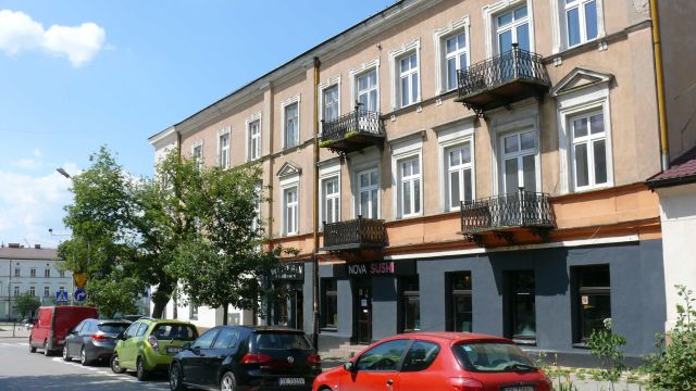 kamienica Kielce Centrum, pl. Wolności. Zdjęcie 1