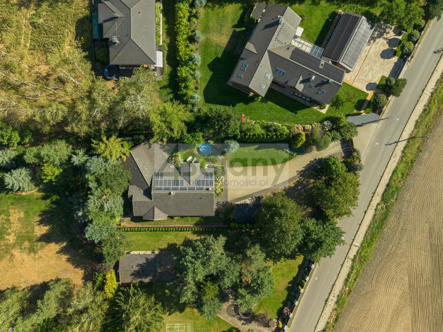 dom wolnostojący, 6 pokoi Konstancin-Jeziorna. Zdjęcie 3