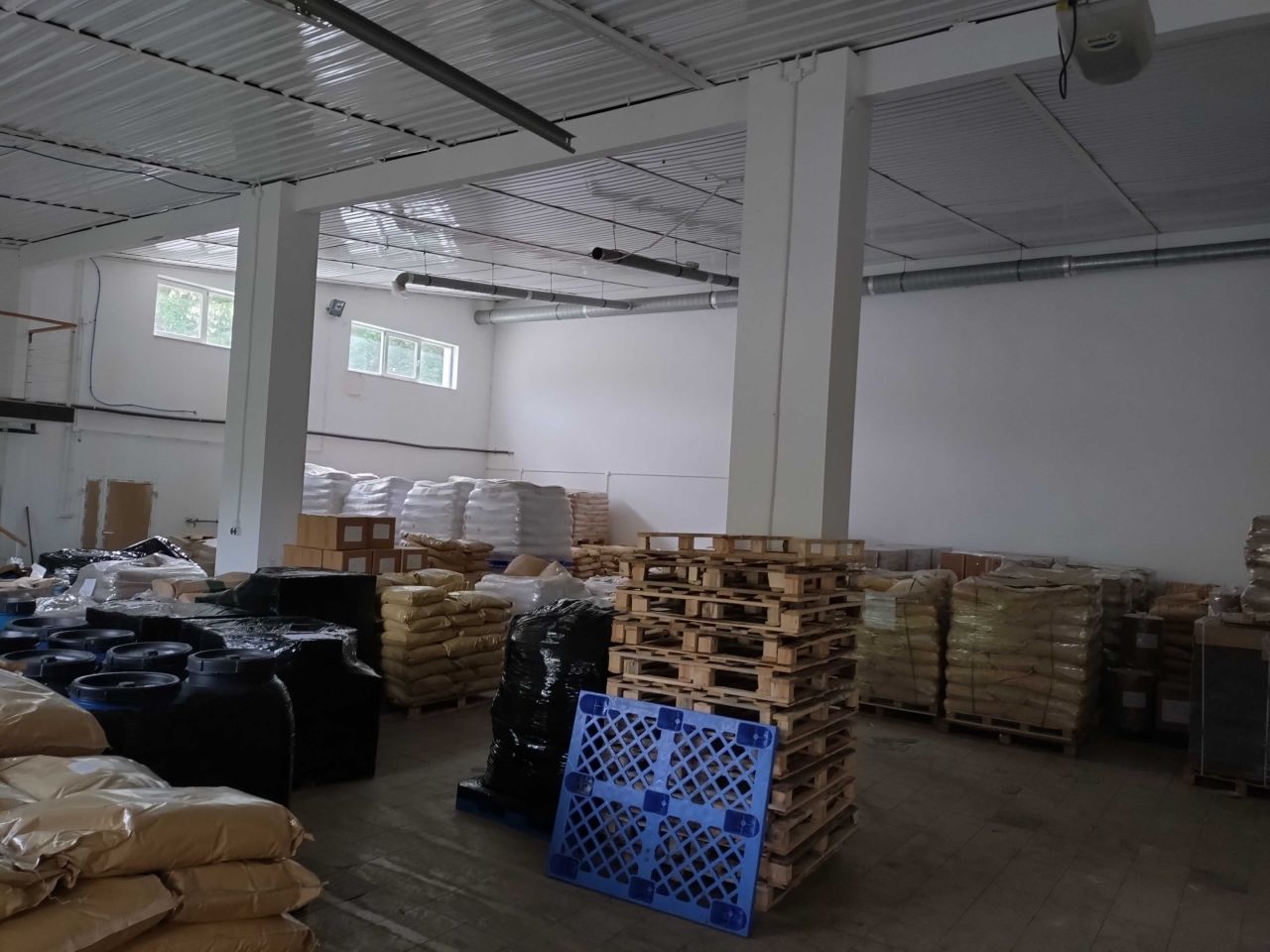 Hala/magazyn Mniszew. Zdjęcie 6