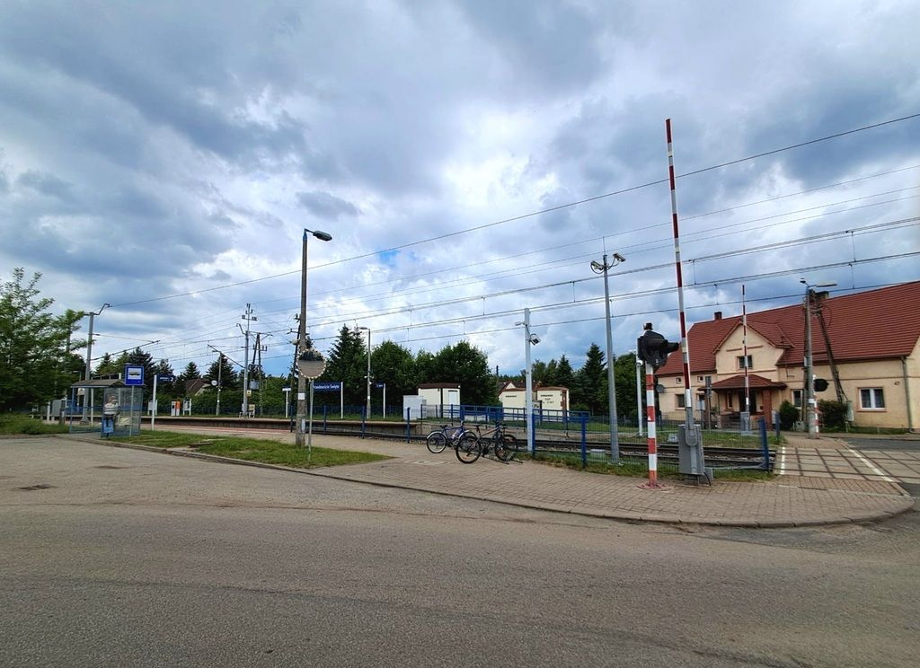 bliźniak, 10 pokoi Przedmoście. Zdjęcie 12