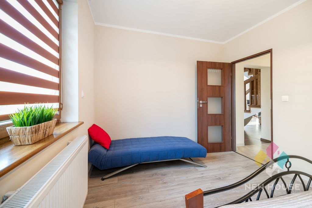 dom wolnostojący, 6 pokoi Patryki. Zdjęcie 13