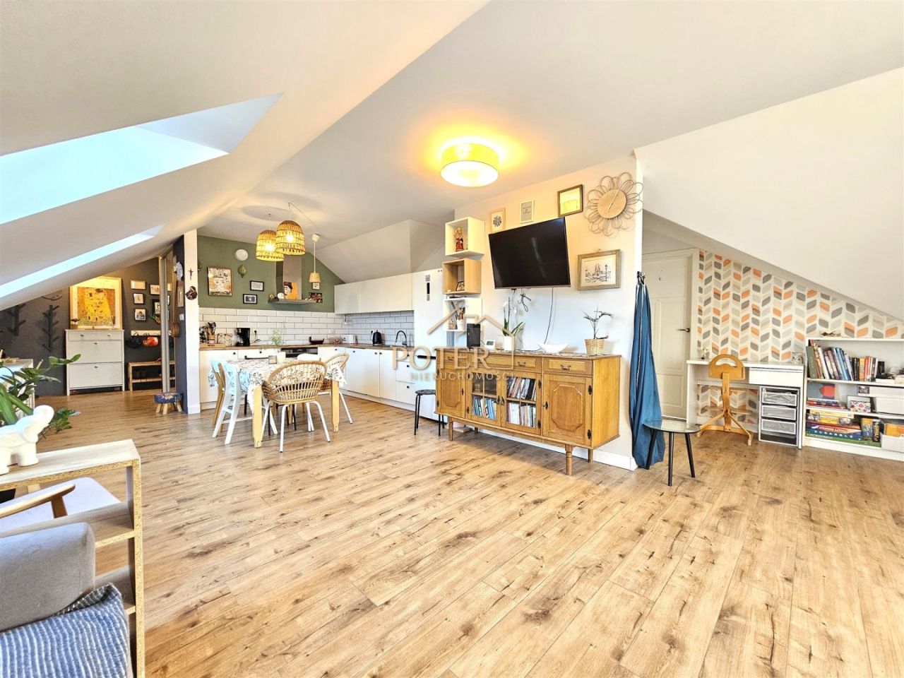 Mieszkanie 4-pokojowe Trzebnica, ul. Zielonego Dębu. Zdjęcie 2