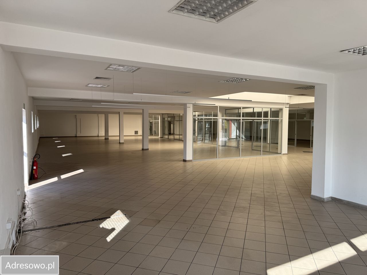 Lokal Tuszyn, al. Jana Pawła II. Zdjęcie 4