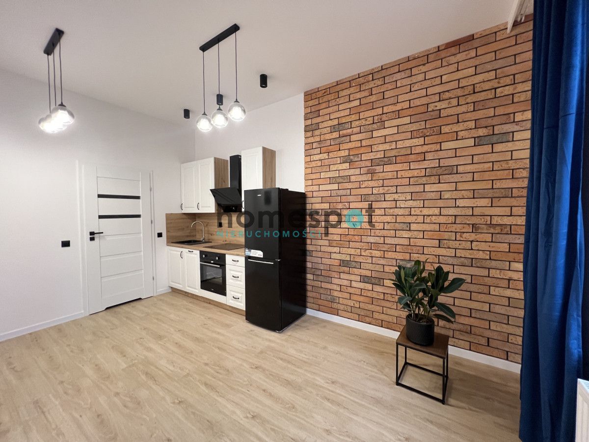 Mieszkanie 2-pokojowe Poznań Łazarz, ul. Kolejowa. Zdjęcie 2