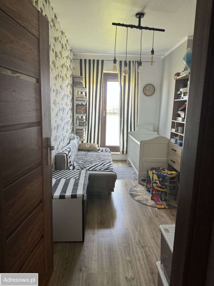 Mieszkanie 4-pokojowe Blizne Łaszczyńskiego, ul. Batalionów Chłopskich. Zdjęcie 12