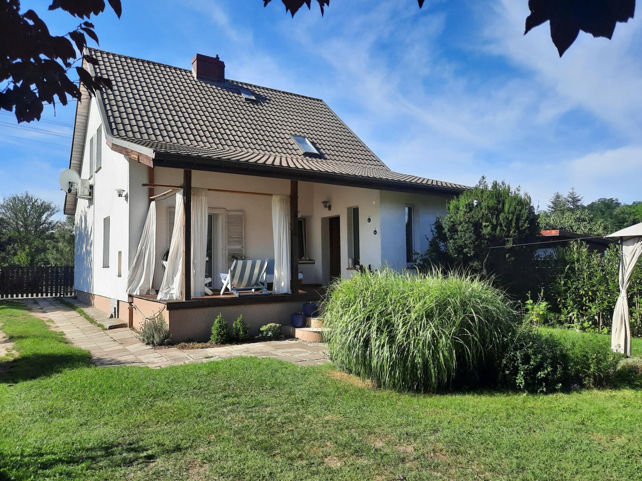 dom wolnostojący, 4 pokoje Cybinka, ul. Matejki. Zdjęcie 1