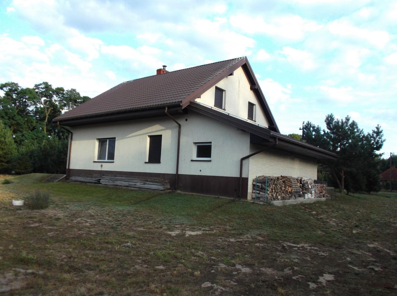 dom wolnostojący, 5 pokoi Famułki Brochowskie. Zdjęcie 4