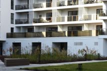 Mieszkanie 4-pokojowe Warszawa Gocław, ul. Jugosłowiańska. Zdjęcie 1