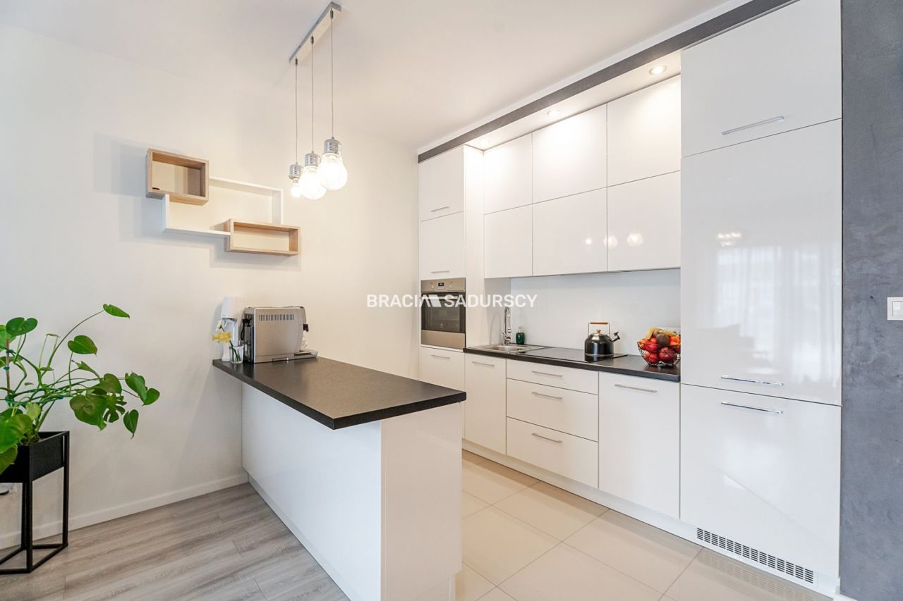 Mieszkanie 3-pokojowe Kraków Podgórze, ul. Tadeusza Szafrana. Zdjęcie 4