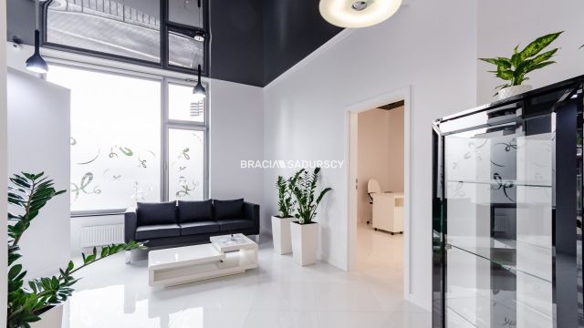 Lokal Katowice Dąb, ul. Chorzowska. Zdjęcie 1