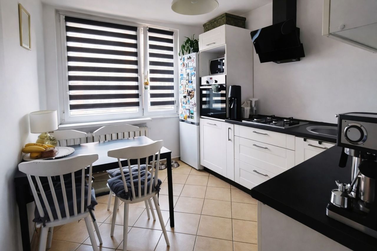 Mieszkanie 3-pokojowe Zabrze, ul. Stanisława Struzika. Zdjęcie 2