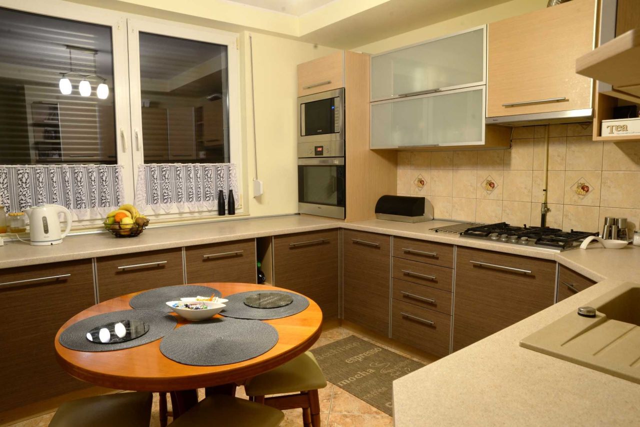 Mieszkanie 3-pokojowe Jarocin. Zdjęcie 4