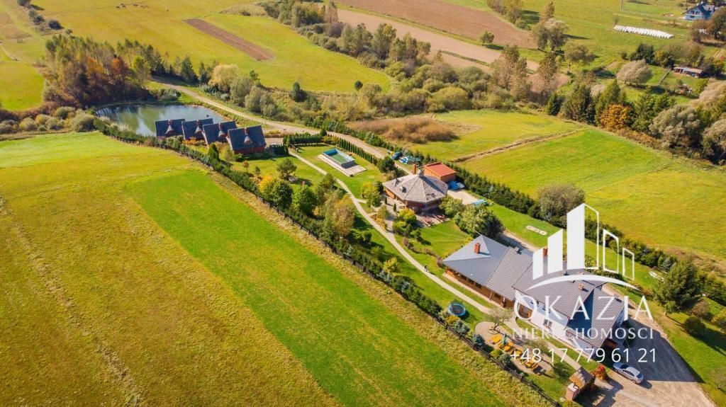 Nieruchomość komercyjna Równia. Zdjęcie 17