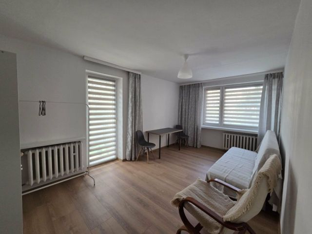 Mieszkanie 3-pokojowe Kraków Dębniki, ul. Kluczborska. Zdjęcie 1