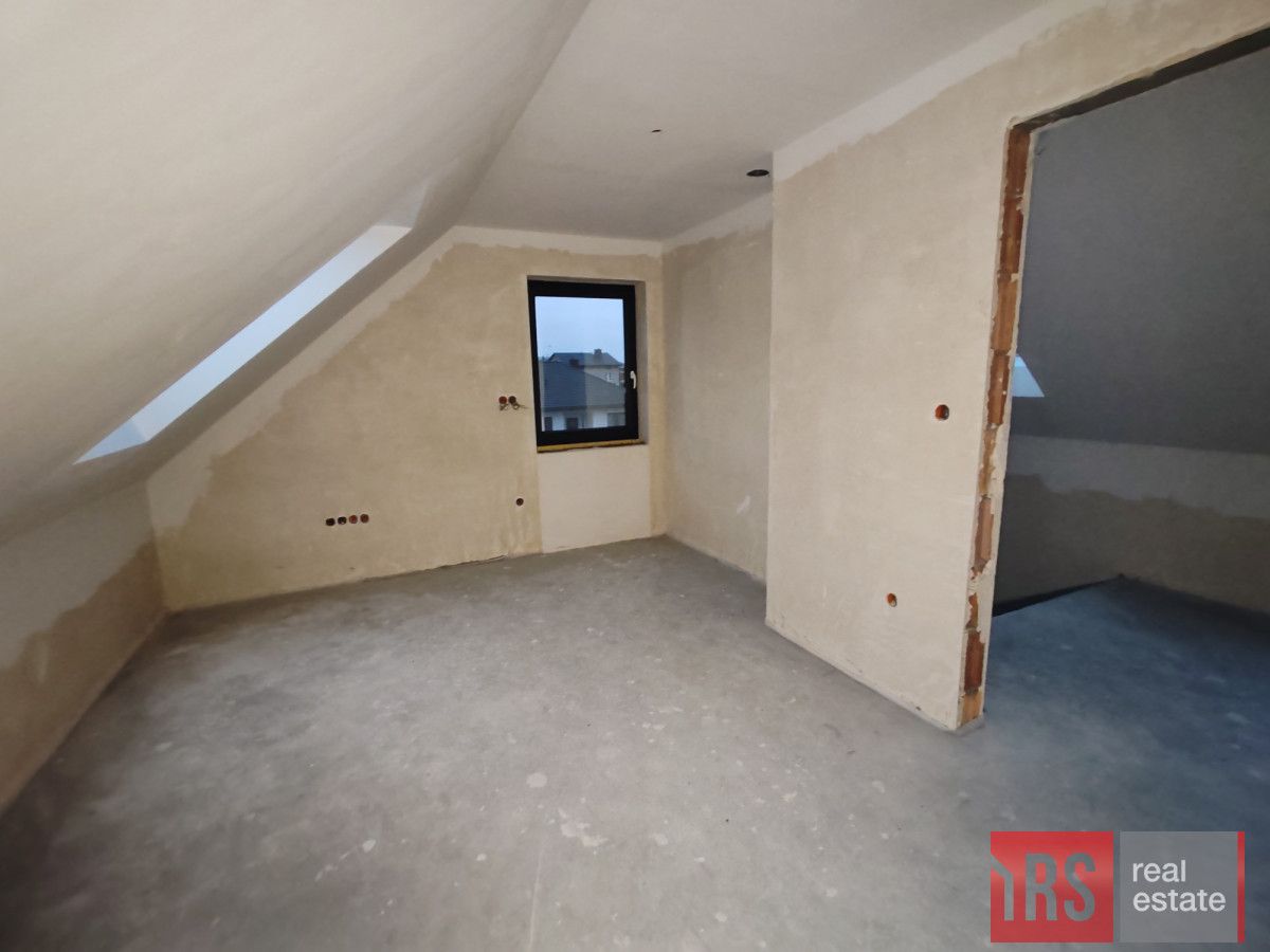 dom wolnostojący, 4 pokoje Mariantów. Zdjęcie 14