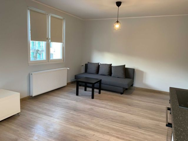 Mieszkanie 2-pokojowe Gdynia Grabówek, ul. Komandorska. Zdjęcie 1