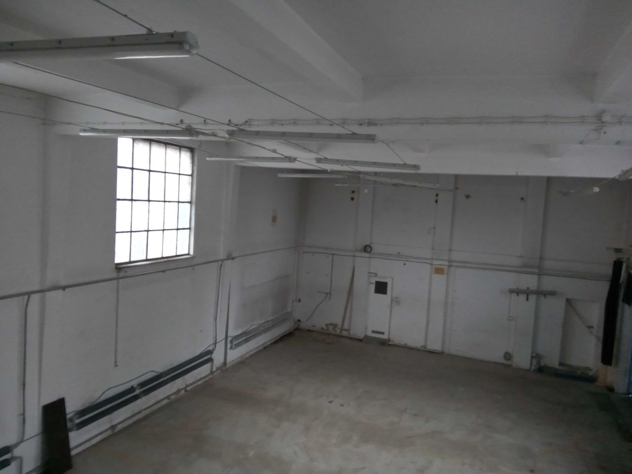 Hala/magazyn Skopanie. Zdjęcie 5