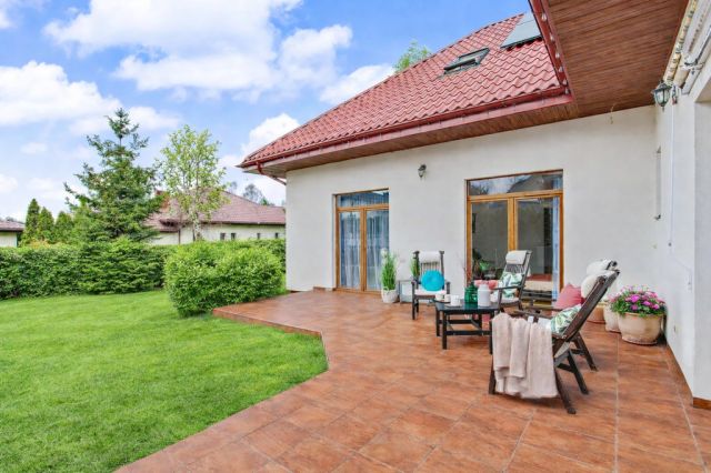 dom wolnostojący, 6 pokoi Borzęcin Mały, ul. Kosmowska. Zdjęcie 10