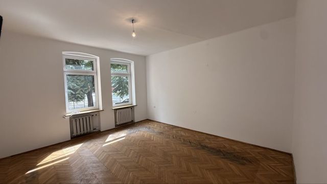 Mieszkanie 2-pokojowe Andrychów, ul. Krakowska. Zdjęcie 1