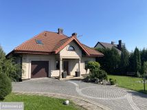 dom wolnostojący, 5 pokoi Konin