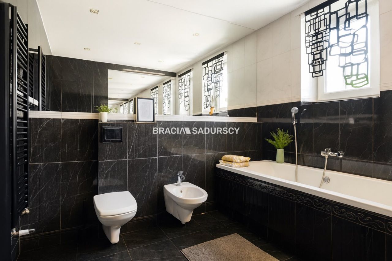 dom wolnostojący, 5 pokoi Kraków Swoszowice, ul. Poronińska. Zdjęcie 18