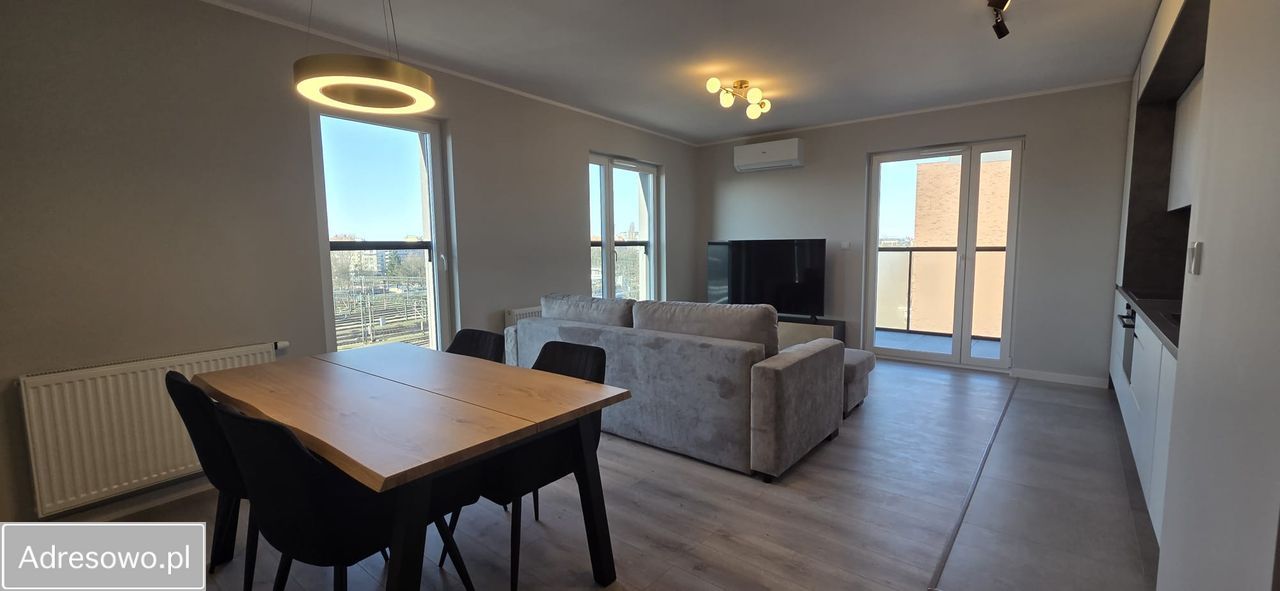 Mieszkanie 3-pokojowe Wrocław Śródmieście, ul. gen. Antoniego Madalińskiego. Zdjęcie 8