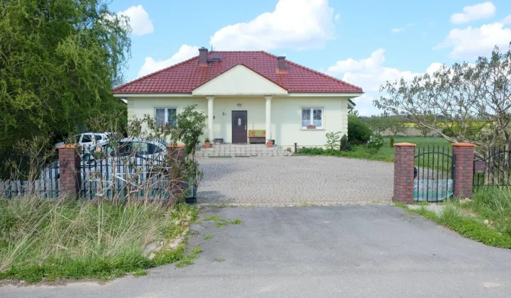 dom wolnostojący, 4 pokoje Wojciechów, Kolonia