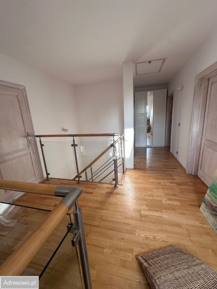 dom wolnostojący, 6 pokoi Borzęcin Duży. Zdjęcie 11