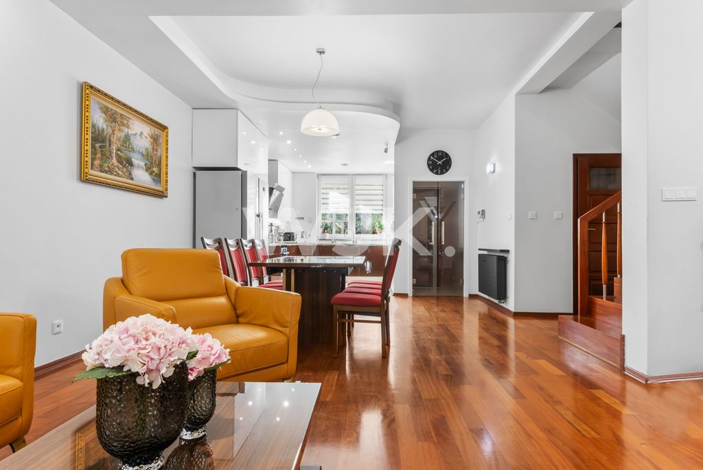 dom szeregowy, 7 pokoi Warszawa Ochota, ul. Altowa