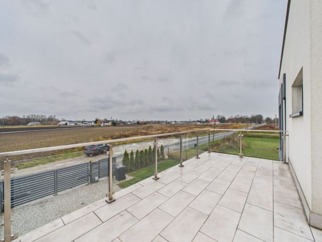 bliźniak, 4 pokoje Pruszków Żbików, ul. Żbikowska. Zdjęcie 19