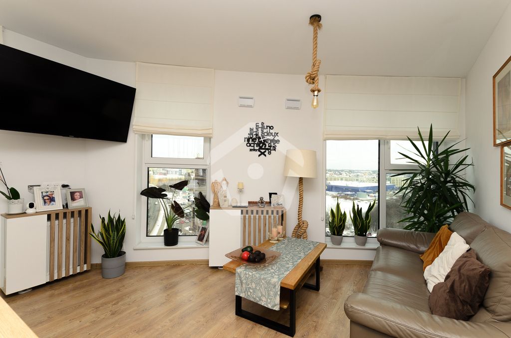 Mieszkanie 3-pokojowe Rzeszów, pl. Armii Krajowej. Zdjęcie 3