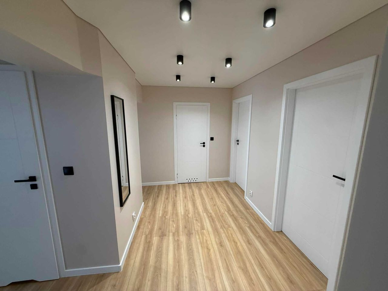 Mieszkanie 4-pokojowe Tarnowskie Góry. Zdjęcie 3