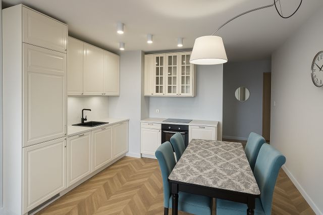 Mieszkanie 3-pokojowe Radom Gołębiów, ul. Żwirki i Wigury. Zdjęcie 1