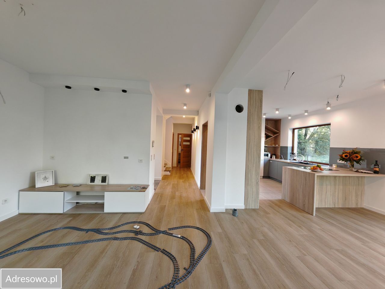 dom wolnostojący, 5 pokoi Kępa Kiełpińska. Zdjęcie 7