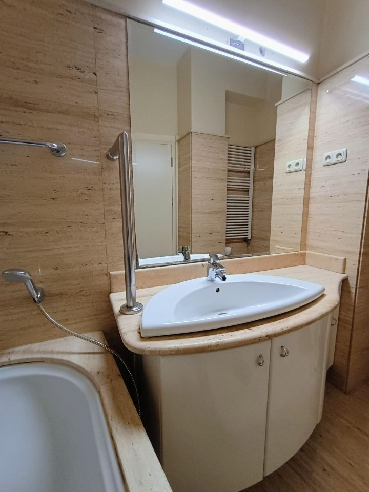 Mieszkanie 2-pokojowe Warszawa Muranów, al. Jana Pawła II. Zdjęcie 9