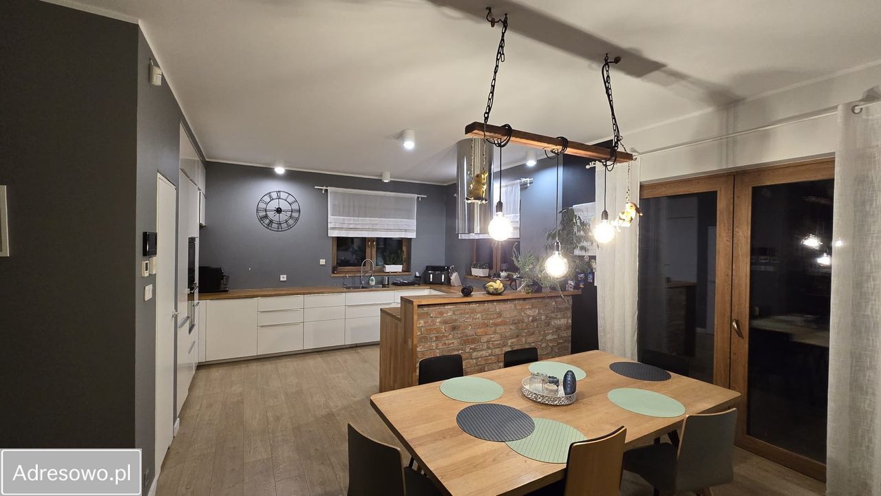 dom wolnostojący, 5 pokoi Świdnica. Zdjęcie 3